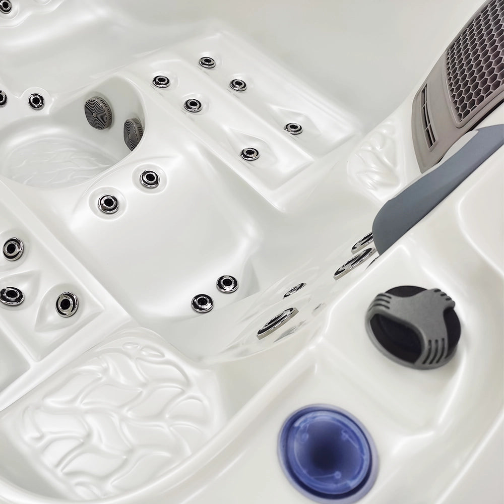 White 5-Seater 3-Recliner Hot Tub - Hydrotherapy Pro Spa