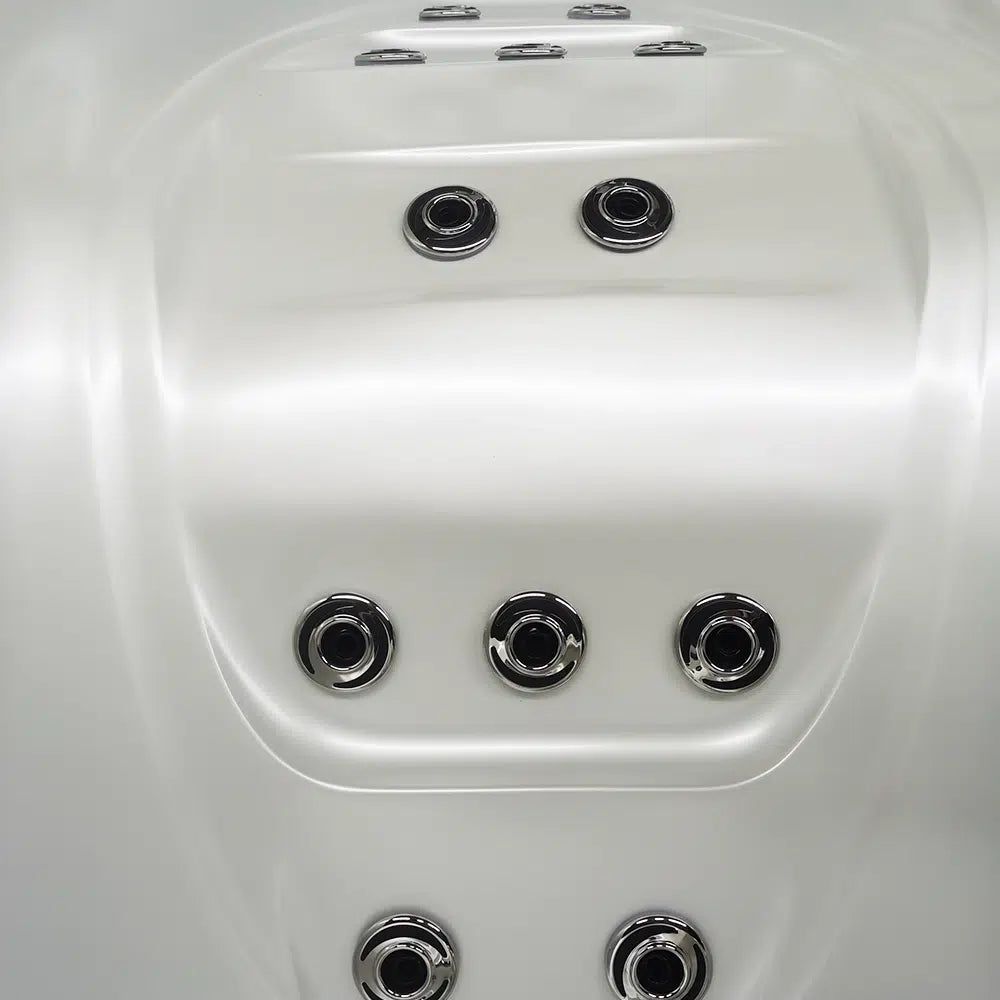 White 3-4-Seater Hot Tub - Hydrotherapy Pro Spa