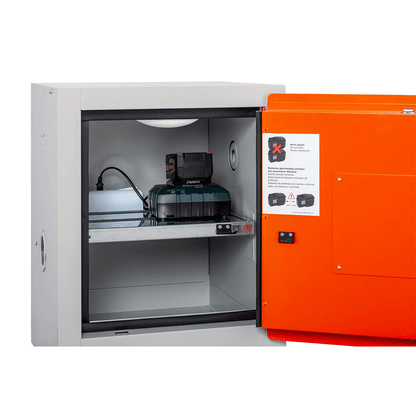 Battery storage cabinet FMplus US