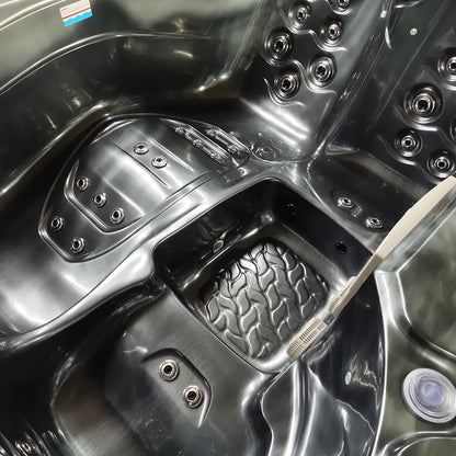 Black 3-4-Seater Hot Tub - Hydrotherapy Pro Spa