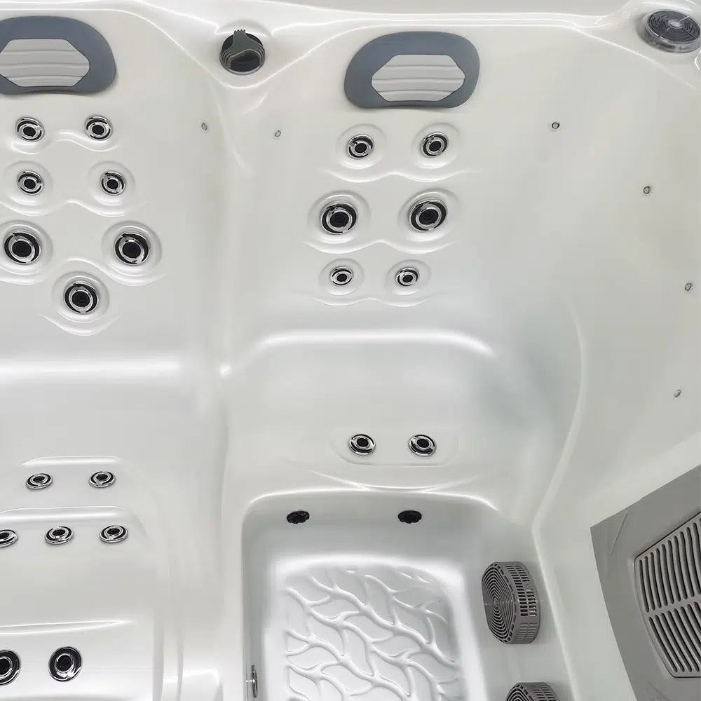 White 3-4-Seater Hot Tub - Hydrotherapy Pro Spa